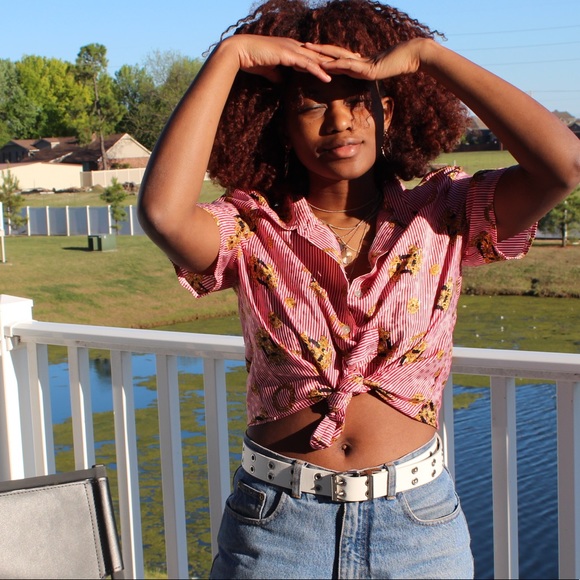 Vintage pin stripe blouse - Picture 3 of 4